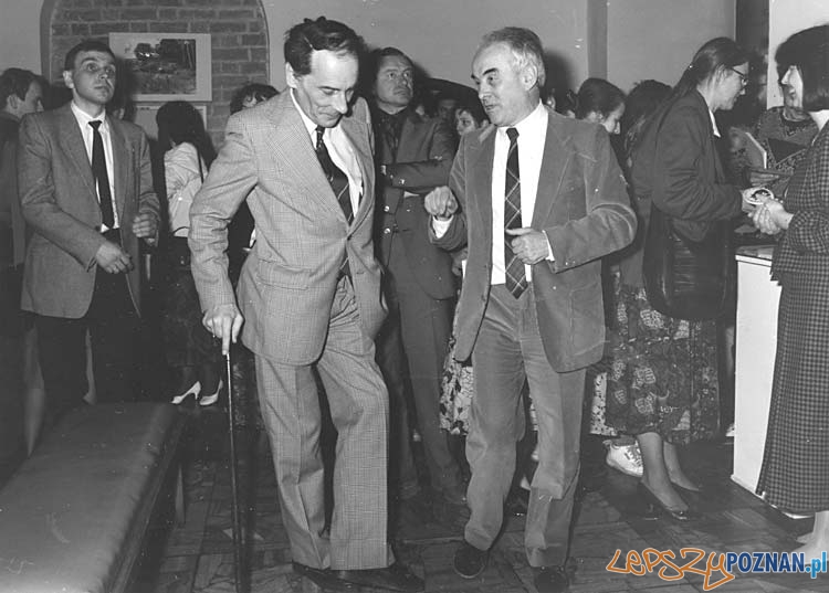 Prezydent Wojciech Szczęsny Kaczmarek i Lech Krzyżaniak - dyrektor Muzeum Archeologicznego - 1991 r. Foto: Muzeum Archeologiczne Prezydent Wojciech Szczęsny Kaczmarek i Lech Krzyżaniak - dyrektor Muzeum Archeologicznego - 1991 r.