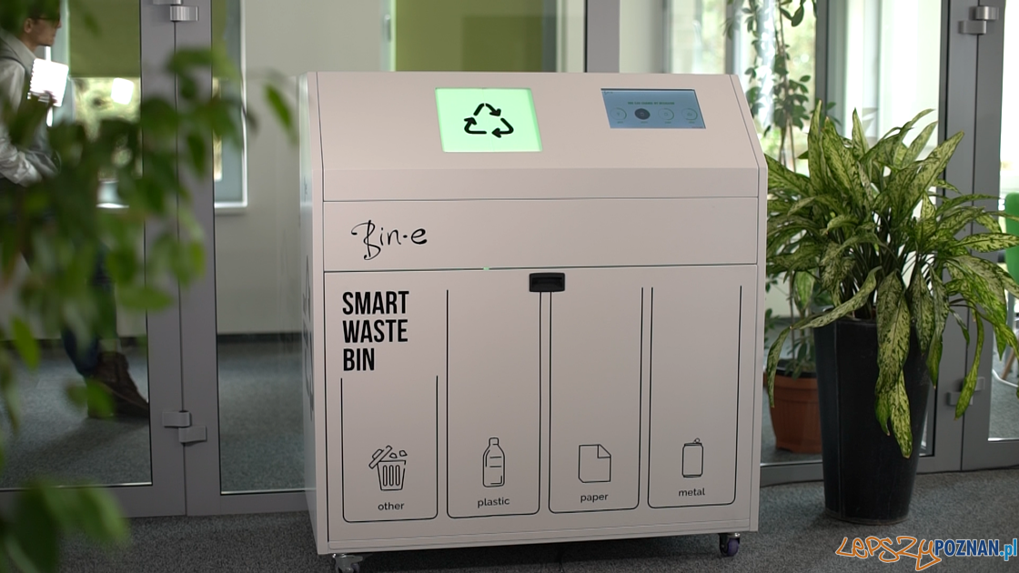 Bin mb. Smart waste. Smart bin. SMARTCITY bin. Bin-e умных мусоросборников.