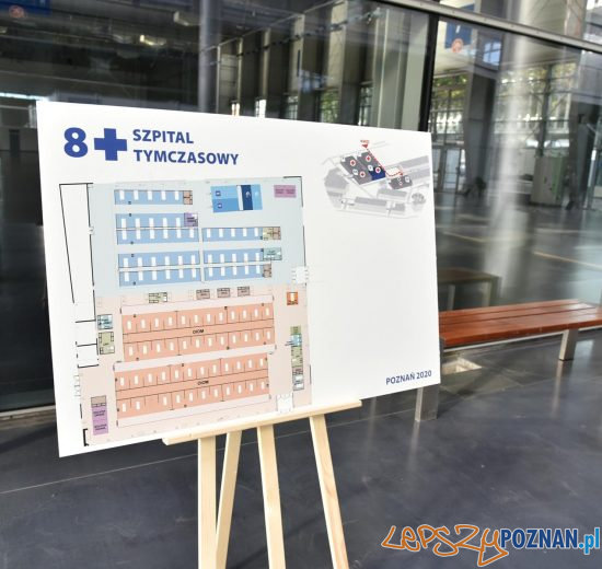 Prace przy budowie szpitala tymczasowego na terenie MTP Foto: UMP Prace przy budowie szpitala tymczasowego na terenie MTP Foto: UMP