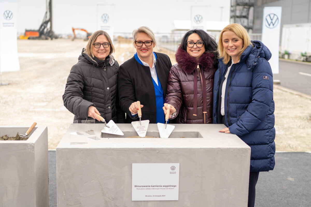 Fabryka Volkswagen Poznań we Wrześni: Wmurowano kamień węgielny pod nowe hale Foto: info@kinetik.pl KINETIK